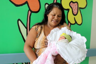 notícia: Mais de 100 crianças nasceram na Santa Casa no período do Carnaval