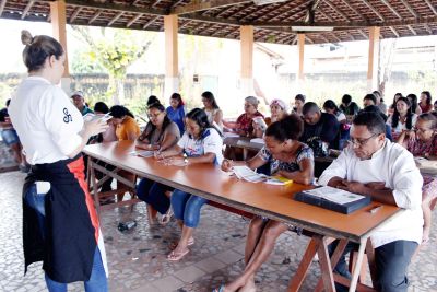 notícia: Moradores de Marituba recebem o projeto 'TerPaz na Cozinha'
