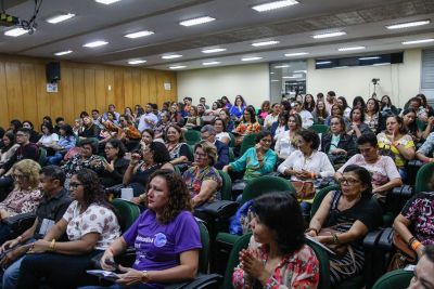 notícia: Bibliotecários debatem inovação em evento da Escola de Governança 