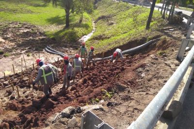 notícia: Secretaria de Transportes reconstrói encosta do elevado do Coqueiro