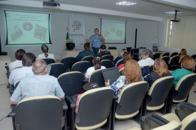 notícia: Seduc e PM realizam formação das escolas cívico-militar de Belém e Ananindeua