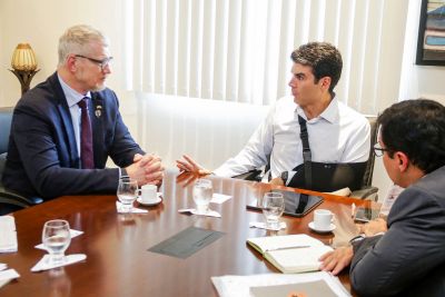 notícia: Governador e embaixador da Noruega debatem ações para preservação da Amazônia 