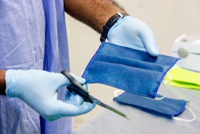 notícia: Internas do sistema prisional vão confeccionar máscaras de proteção