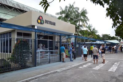 notícia: Detran informa que 2ª via de CNH pode ser solicitada pela internet