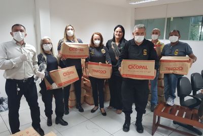 notícia: Seap recebe 4,5 mil litros de álcool 70% para distribuir entre unidades prisionais
