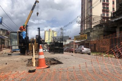 notícia: Começa a substituição da rede de abastecimento de água na Travessa Mauriti