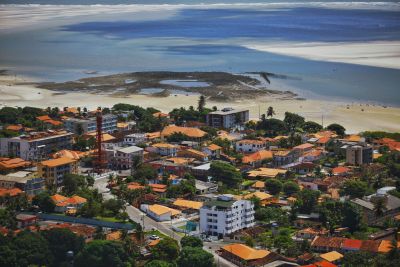 notícia: Justiça decide suspender decreto que proíbe atividades comerciais em Salinópolis