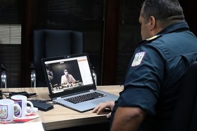 notícia: Governo avalia ações de segurança com o Alto Comando da PM