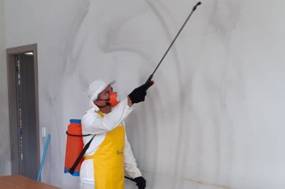 notícia: Internos do sistema prisional limpam prédios da Setran e do Ideflor-Bio