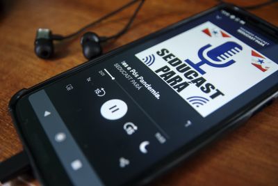 notícia: Seduc lança podcasts para auxiliar alunos da rede estadual