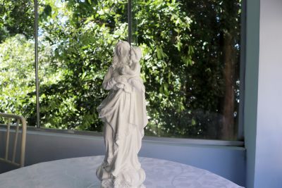 notícia: Santa Casa ganha réplica de Nossa Senhora de Nazaré em ato solene  