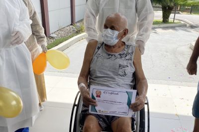 notícia: Carpinteiro de 92 anos é 100º paciente a vencer a doença no Hospital Galileu