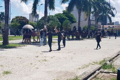 notícia: Sistema de Segurança atua para coibir aglomerações e atos violentos