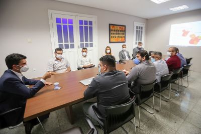 notícia: Flexibilização das atividades comerciais é debatida durante reunião