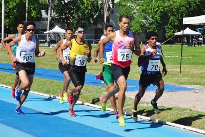 notícia: Corredor treinado no Mangueirão conquista Troféu Rômulo Maiorana em sua categoria