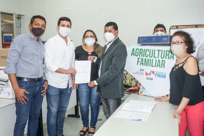 notícia: Sedap entrega impressoras e computadores para fomento da agricultura familiar  