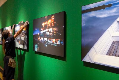 notícia: Casa das Onze Janelas reabre com exposição 'Encontro das Águas'