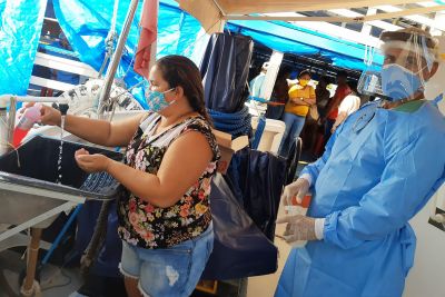 notícia: Barco Papa Francisco atende moradores da comunidade de Santa Maria do Uruará