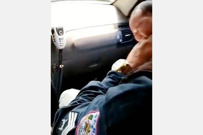 notícia: Policiais militares socorrem recém-nascido com dificuldade para respirar