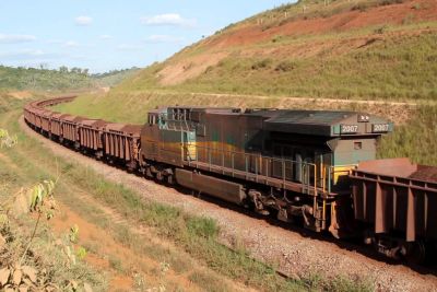 notícia: Governador defende interesses do Estado na renovação do contrato da Estrada de Ferro Carajás