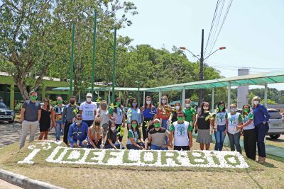 notícia: Órgãos estaduais recebem mudas de espécies nativas da Amazônia doadas pelo Ideflor-Bio