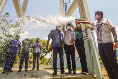 notícia: Governo do Estado entrega sistema de abastecimento de água para comunidades do Marajó