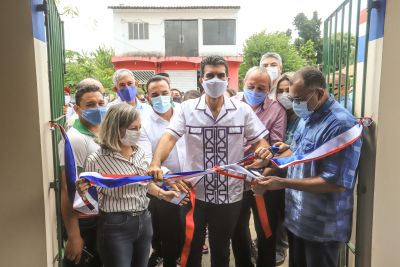 notícia: Governo entrega escola estadual em Salvaterra totalmente reconstruída