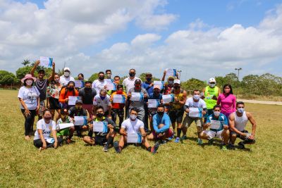 notícia: Profissionais de educação física concluem curso de futebol em Curuçá