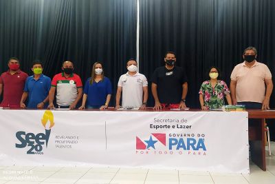 notícia: Profissionais de educação física participam de capacitação em Itupiranga
