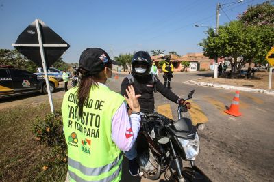 notícia: Na região dos Carajás, Detran orienta condutores sobre segurança no trânsito 