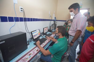notícia: Governo do Estado entrega mais duas unidades de ensino em Acará, nordeste paraense 