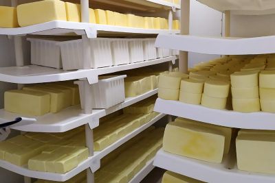 notícia: Adepará atua na fiscalização dos laticínios comercializados no Estado