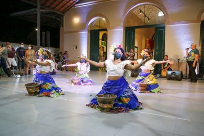 notícia: Espetáculo de dança abre exposição na Estação Cultural de Icoaraci