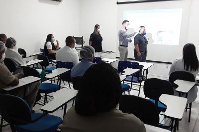 notícia: Jean Bitar capacita colaboradores para acolhimento humanizado a pacientes transgêneros