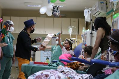 notícia: Ações voluntárias contribuem para homenagens ao Dia das Crianças na Fundação Santa Casa