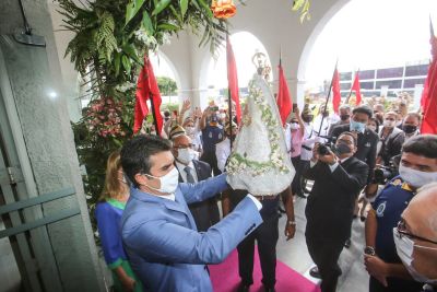 notícia: Imagem de Nossa Senhora de Nazaré visita o Palácio do Governo