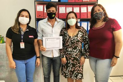 notícia: Adepará entrega primeira certificação a estabelecimento de venda de carne em Mosqueiro