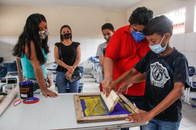 notícia: Terpaz promove oficina de serigrafia para jovens do bairro do Jurunas, em Belém