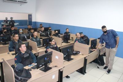 notícia: Almoxarifado Central capacita militares para acessar ao sistema de rastreamento de frotas