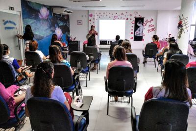 notícia: ParáPaz Mulher promove encontro com servidores para alertar sobre câncer de mama