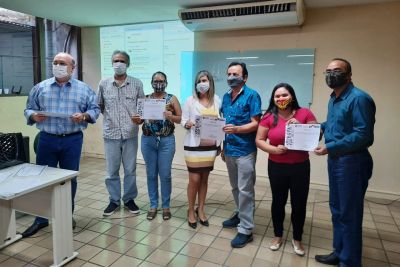 notícia: Mais de 220 servidores públicos foram certificados em outubro pela EGPA
