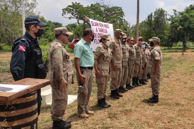 notícia: Corpo de Bombeiros forma militares em curso de combate a incêndios florestais