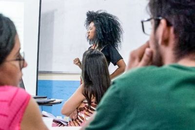 notícia: Campanha pelo fim da violência contra a mulher pede reflexão da sociedade sobre o tema