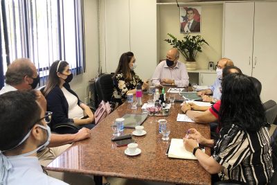 notícia: Cosanpa e Ideflor-bio planejam ações de limpeza nos lagos do Parque Estadual do Utinga 