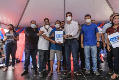 notícia: Famílias recebem crédito habitacional e produtivo