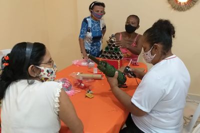 notícia: Cosanpa conclui cursos profissionalizantes em Belém, Breves e Castanhal