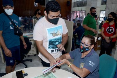 notícia: Mutirão emite Carteira de Identidade para os alunos da rede estadual inscritos no Enem