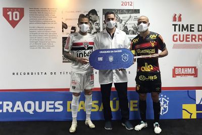 notícia: Santa Casa é premiada pela CBF e FIAT com a entrega de uma ambulância