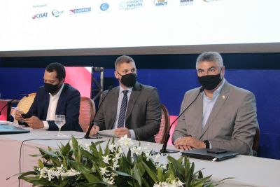 notícia: Em Seminário, Estado mostra a novos gestores municipais projetos e obras de infraestrutura