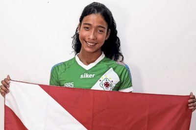 notícia: Com apoio da Seel, nadadora vai para competição em Maceió